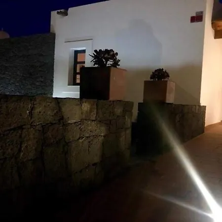 Nyaraló Belvilla By Oyo A, Cleaning Included *